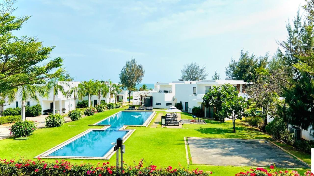 Biet Thu Mat Tien Bien Saint Simeon Resort Vung Tau Exterior photo